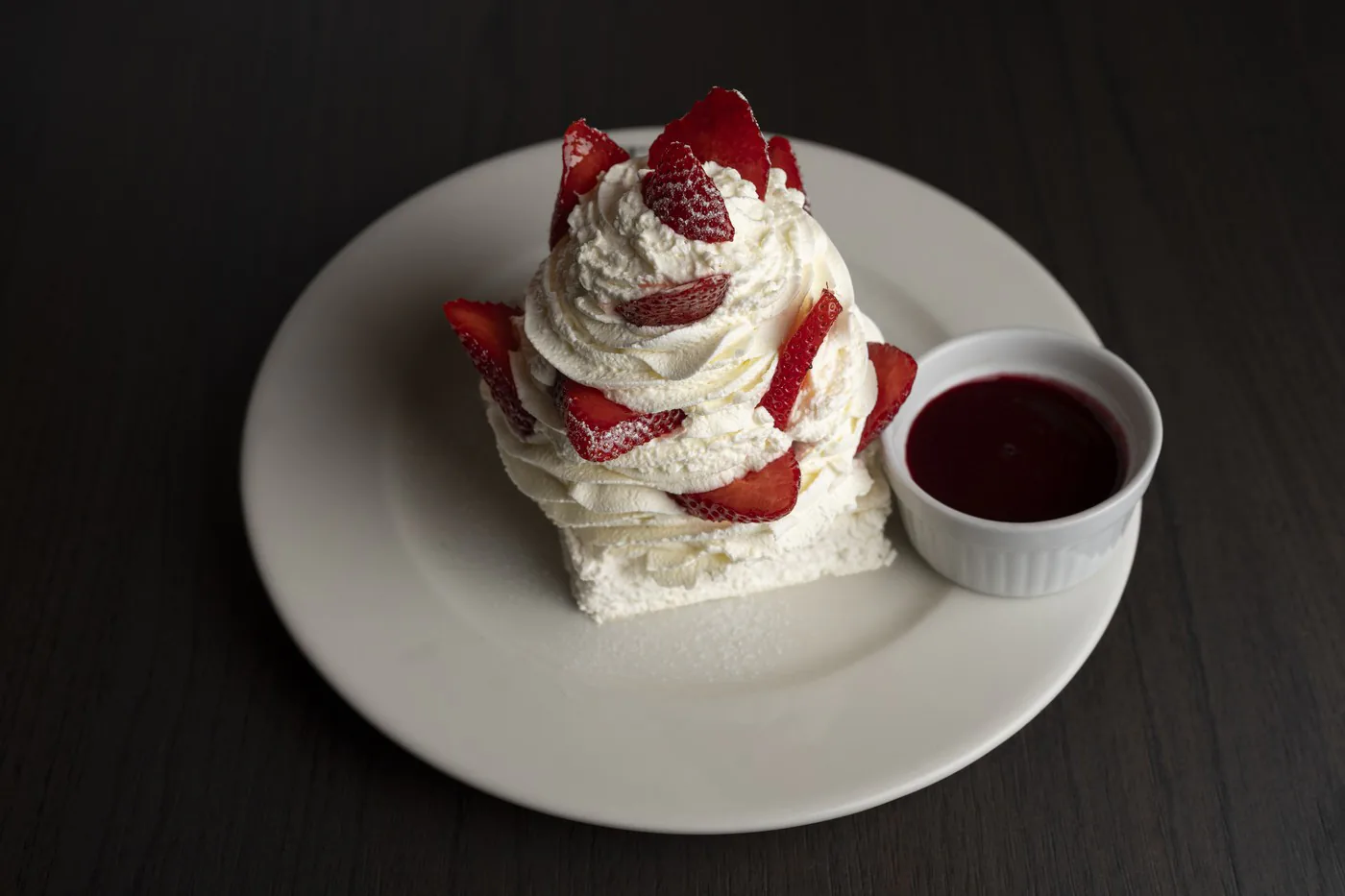 Pavlova aux fruits rouges