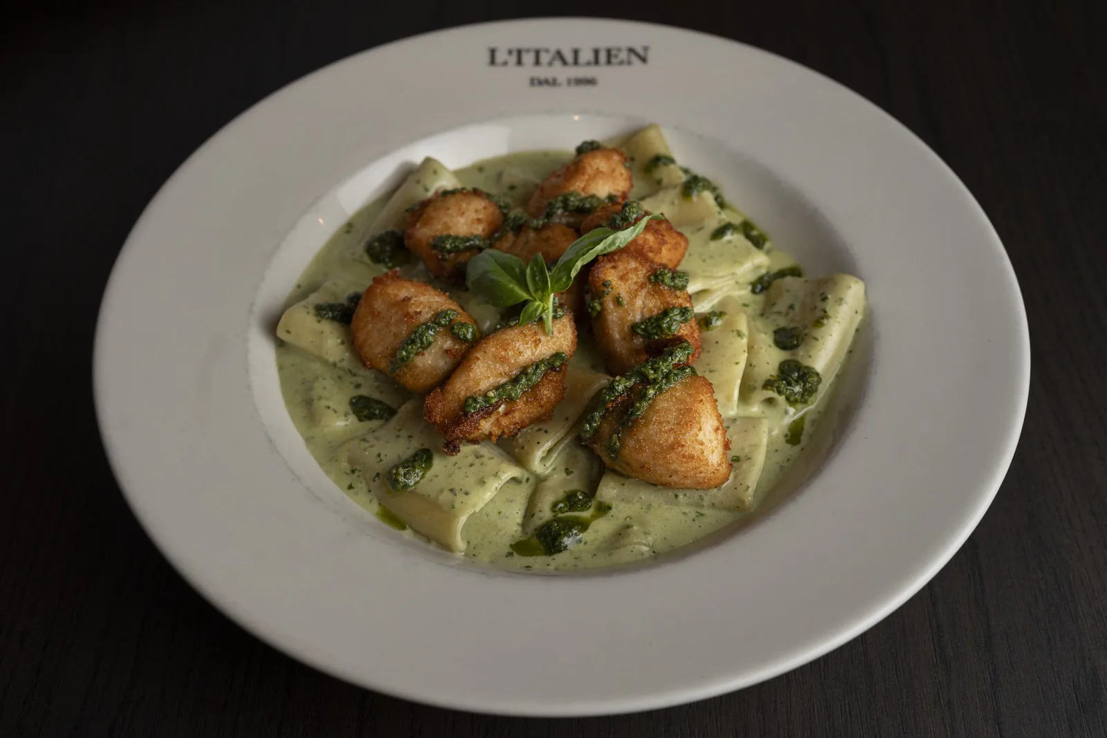Paccheri poulet, parmesan et pesto