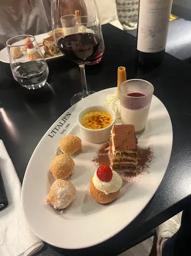 Panna cotta aux fruits rouges - Dessert italien traditionnel L'Italien