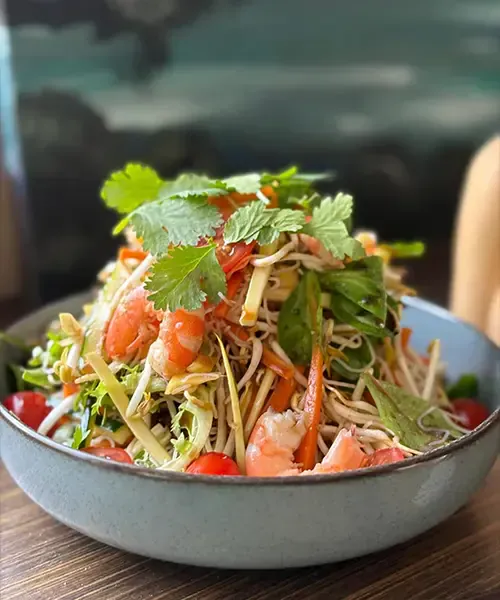 Fresh homemade salad Nomadia restaurant Sainte-Maxime