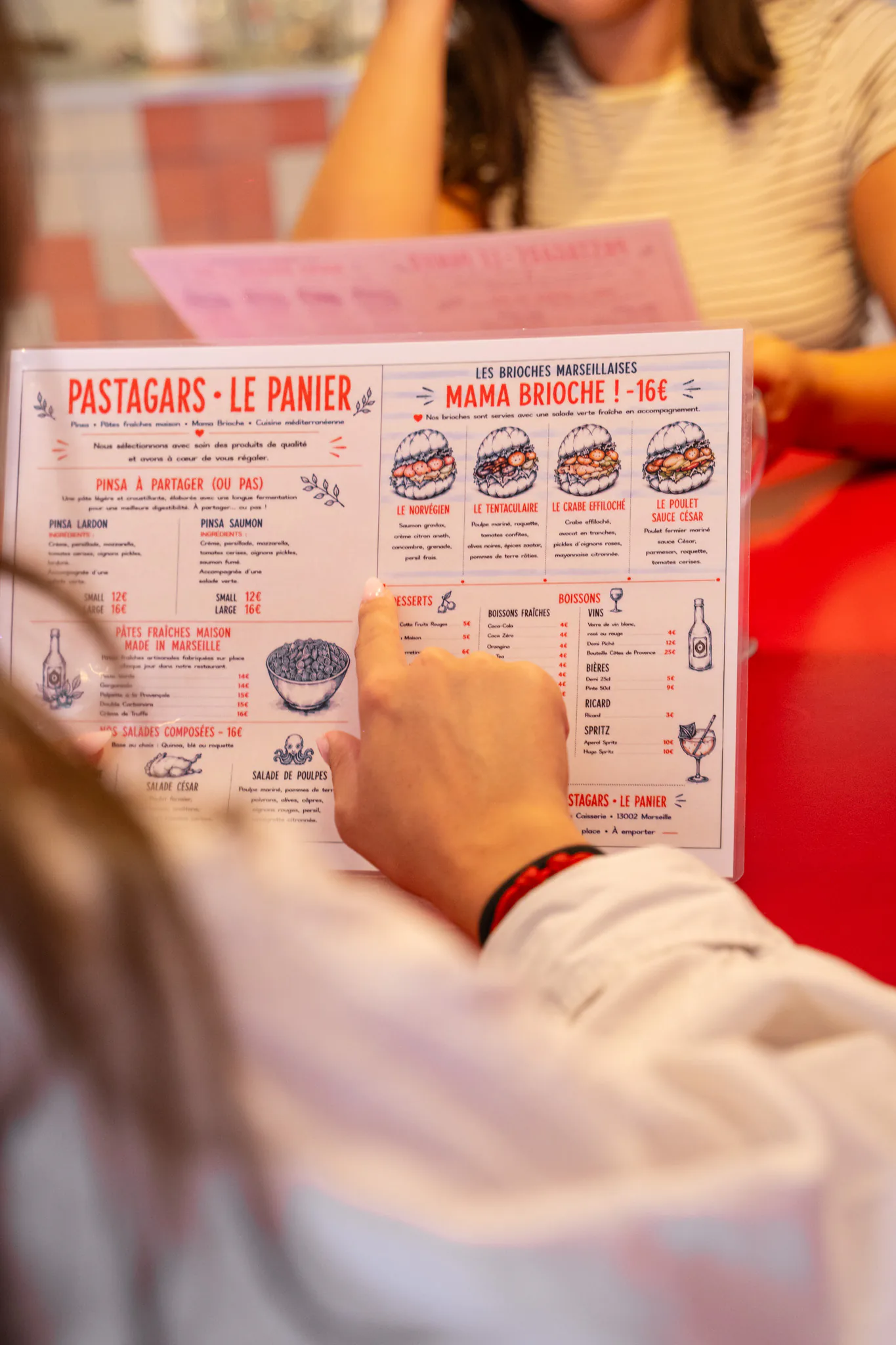 La carte « Le Panier » de Pastagars en main