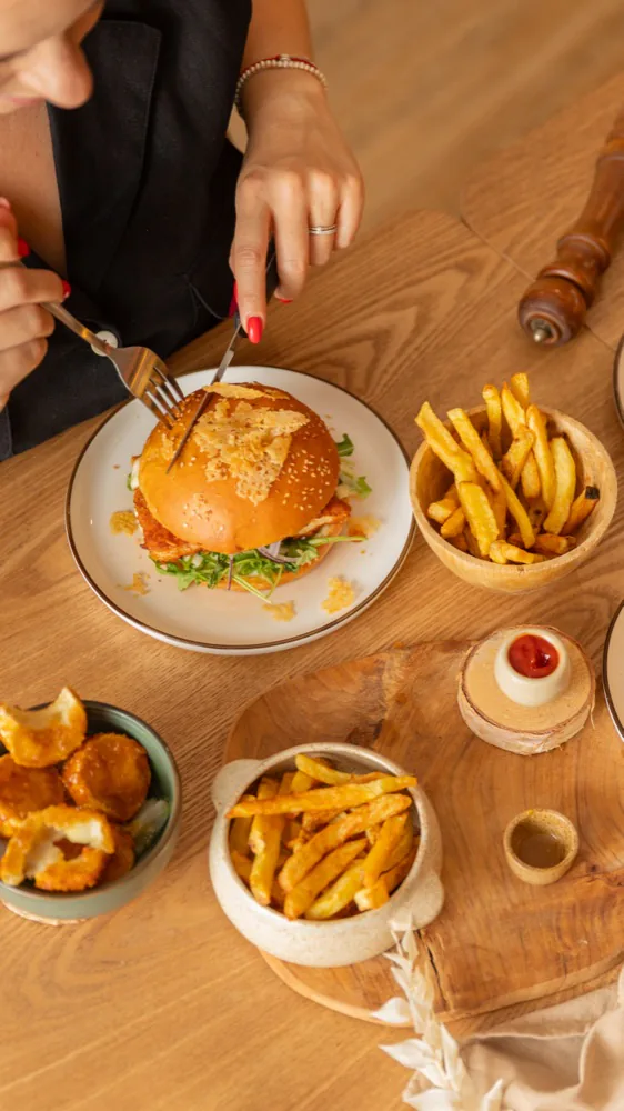 Instant gourmand chez Burger Industry, à Lambesc