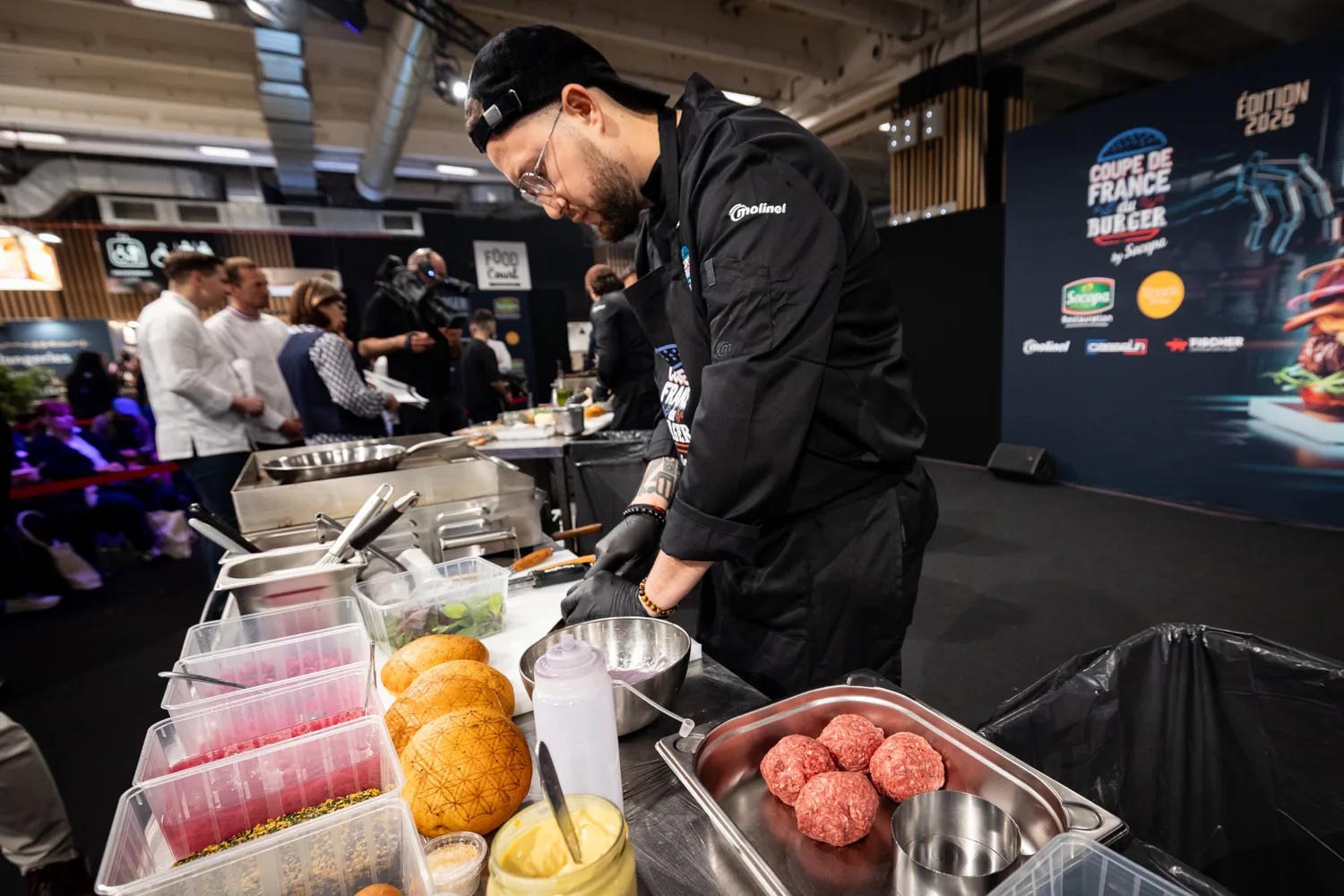 Florian Simonpieri en pleine préparation lors de la Coupe de France du Burger
