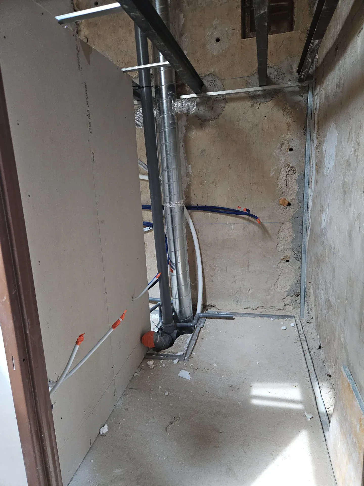 Chantier CLG Plomberie — VMC & ventilation, vue 2