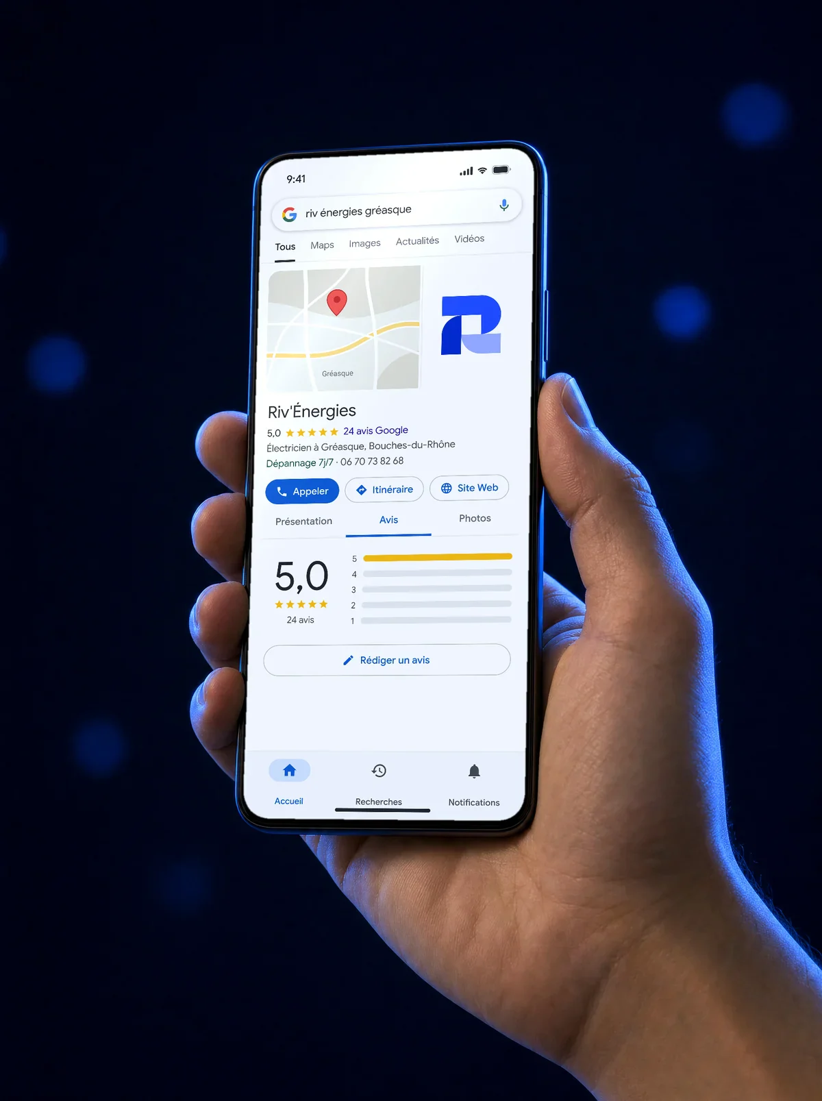 Smartphone affichant la fiche Google de Riv'Énergies : note de 5,0 sur 24 avis