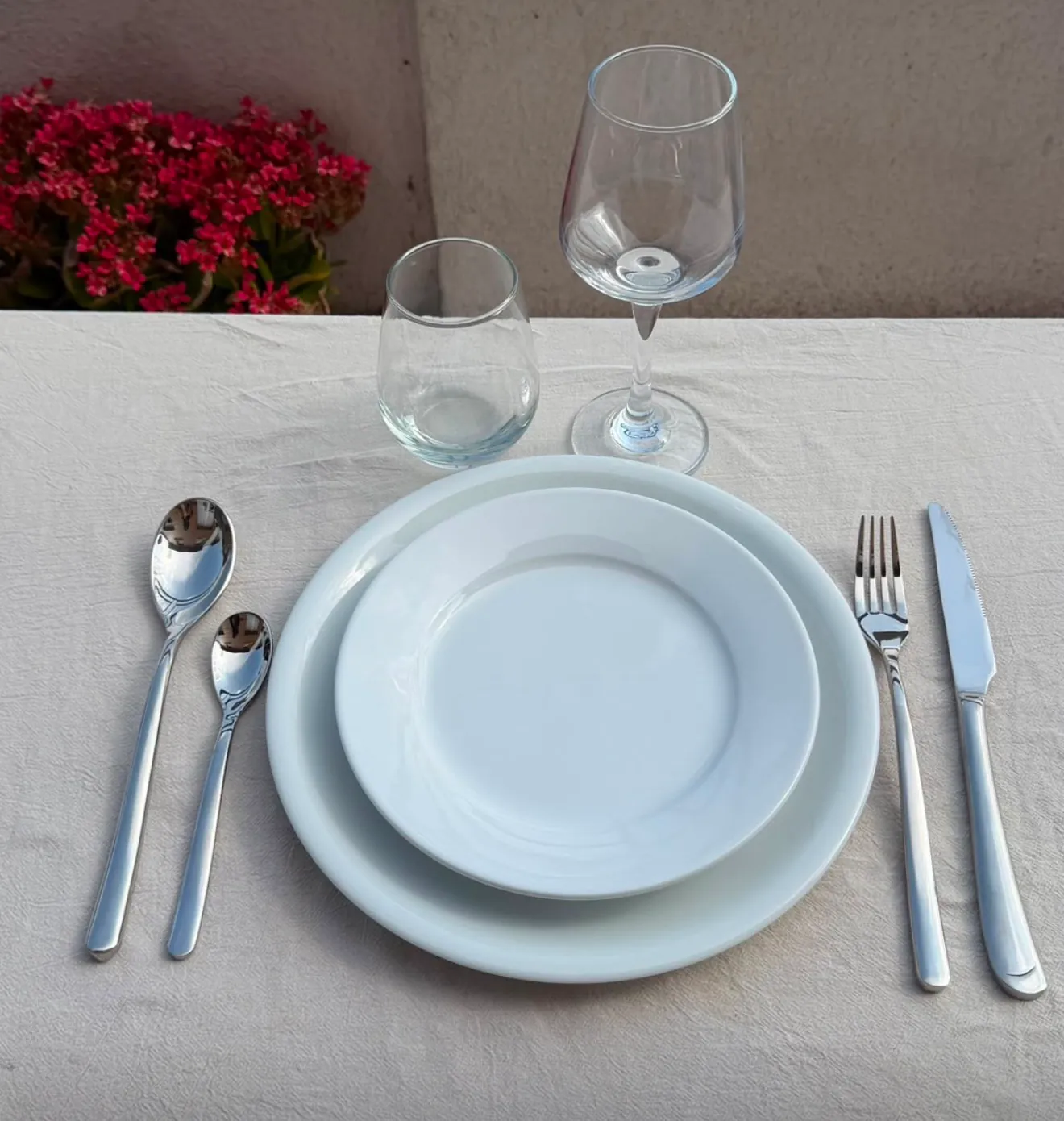 Kit couverts + assiettes