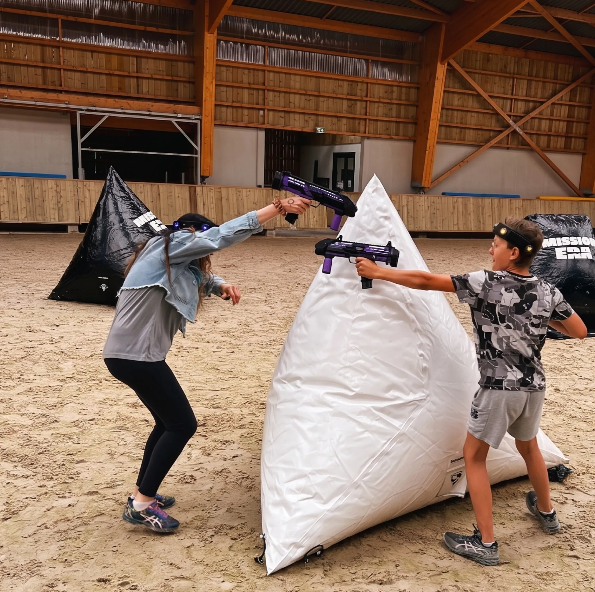 Adhérents en tournoi Krun Game sur sable dans un centre équestre, Mission Era — photo 2
