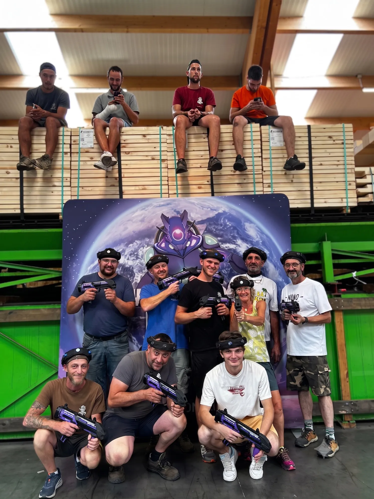 Collaborateurs en team building Krun Game dans une usine, animation de cohésion d'équipe Mission Era — photo 6