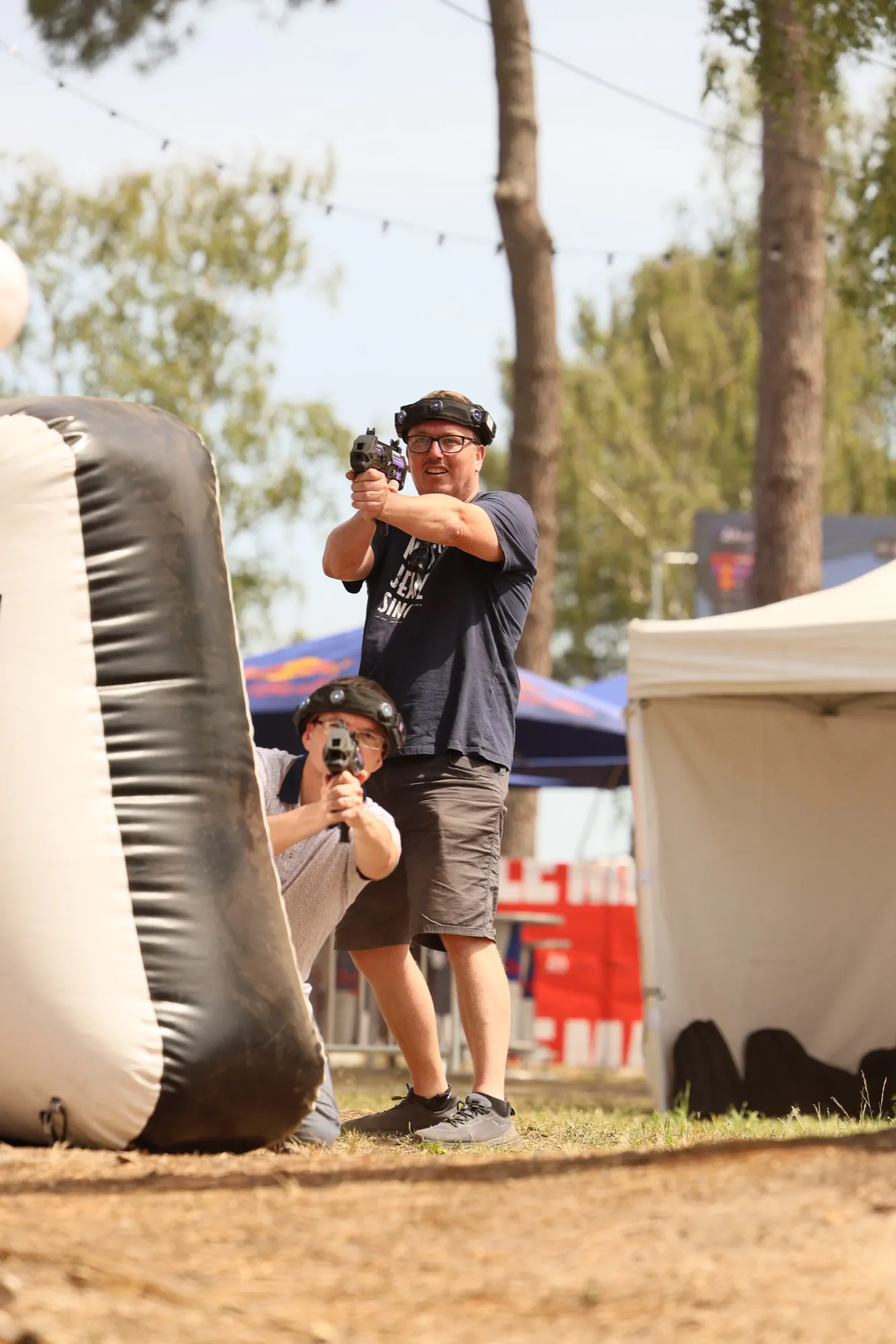 Public en animation immersive Krun Game outdoor sur la Fan Zone d'un grand événement (GP Explorer, 24h du Mans) — photo 4
