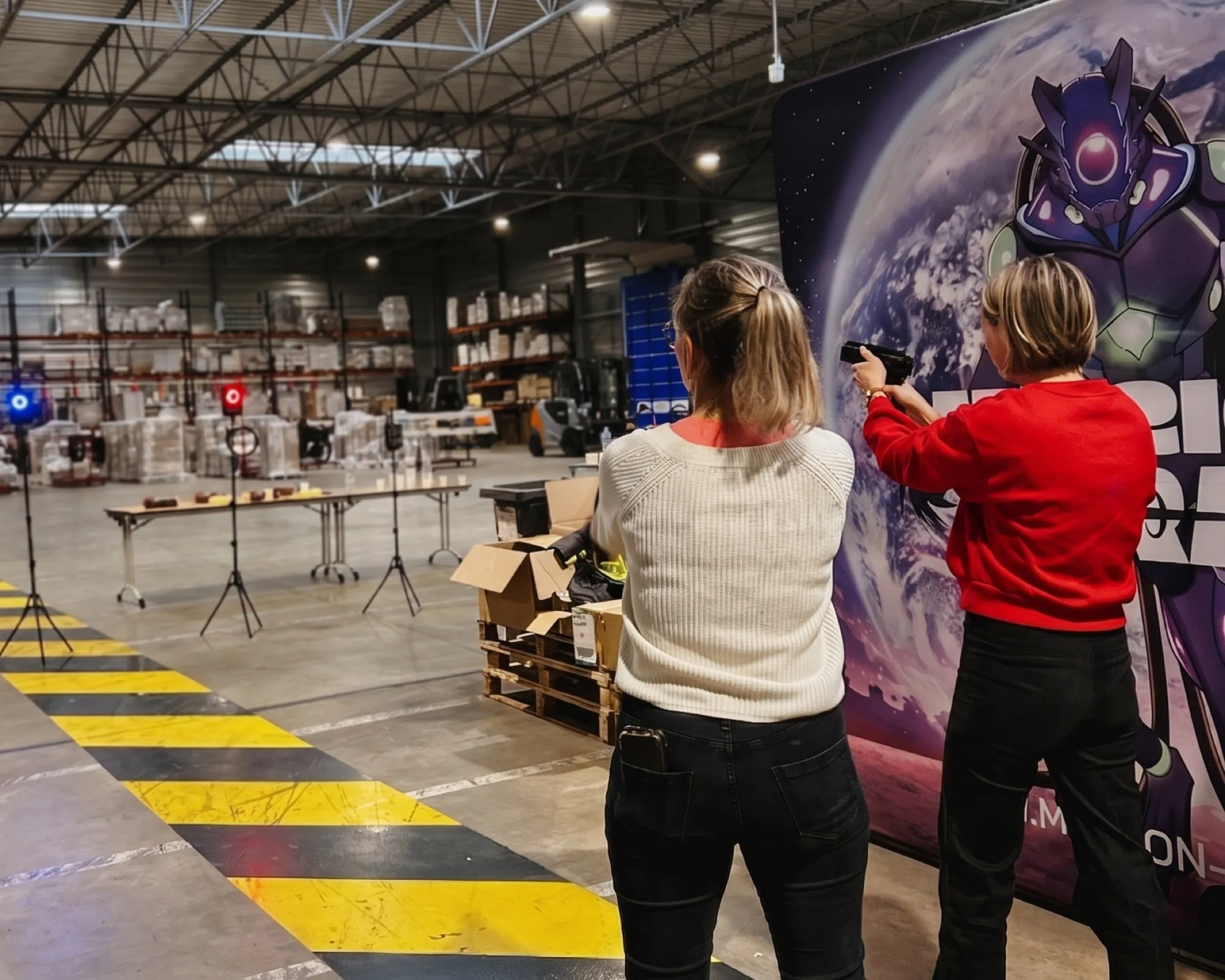 Collaborateurs en team building Krun Game dans une usine, animation de cohésion d'équipe Mission Era — photo 9