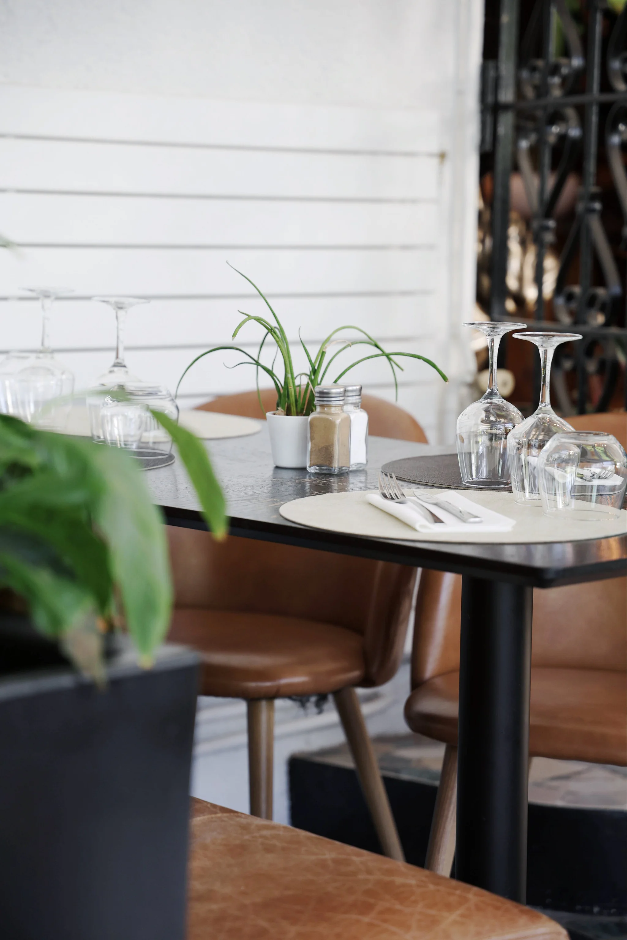La véranda de bois flotté, table dressée