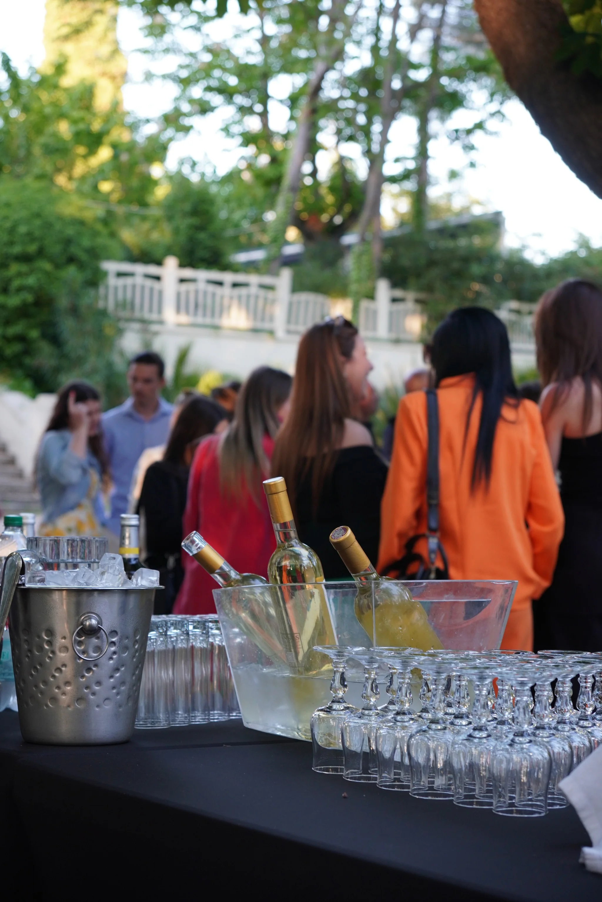 Le bar du domaine pendant une soirée