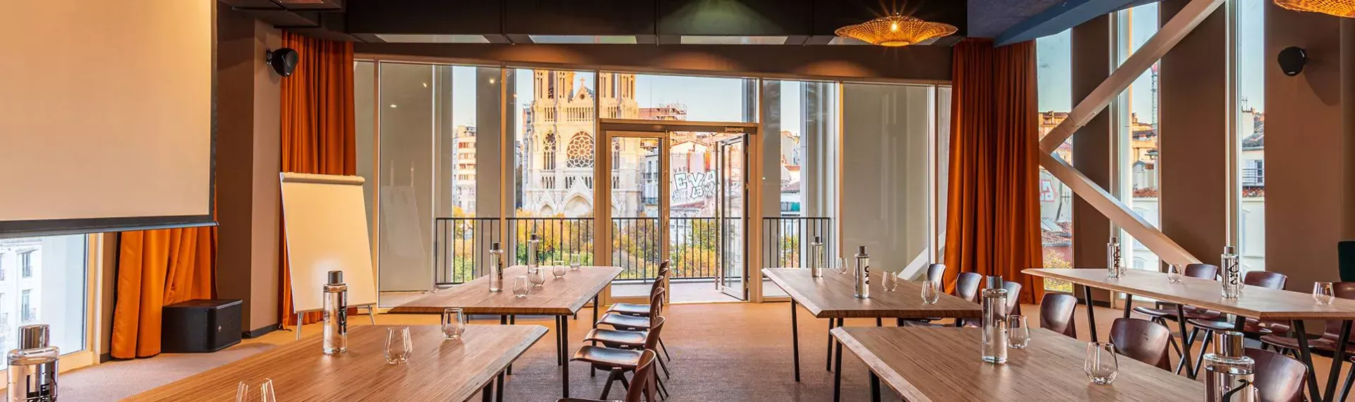 Wi-Fi haut débit, équipement de la Salle du 3, salle événementielle à Marseille
