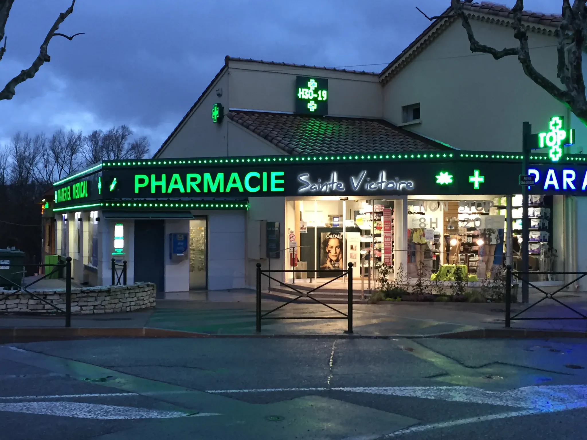 Pharmacie, Fuveau