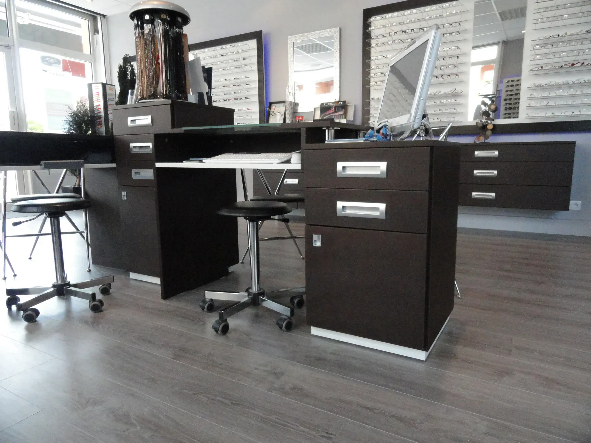 Opticien, Nice