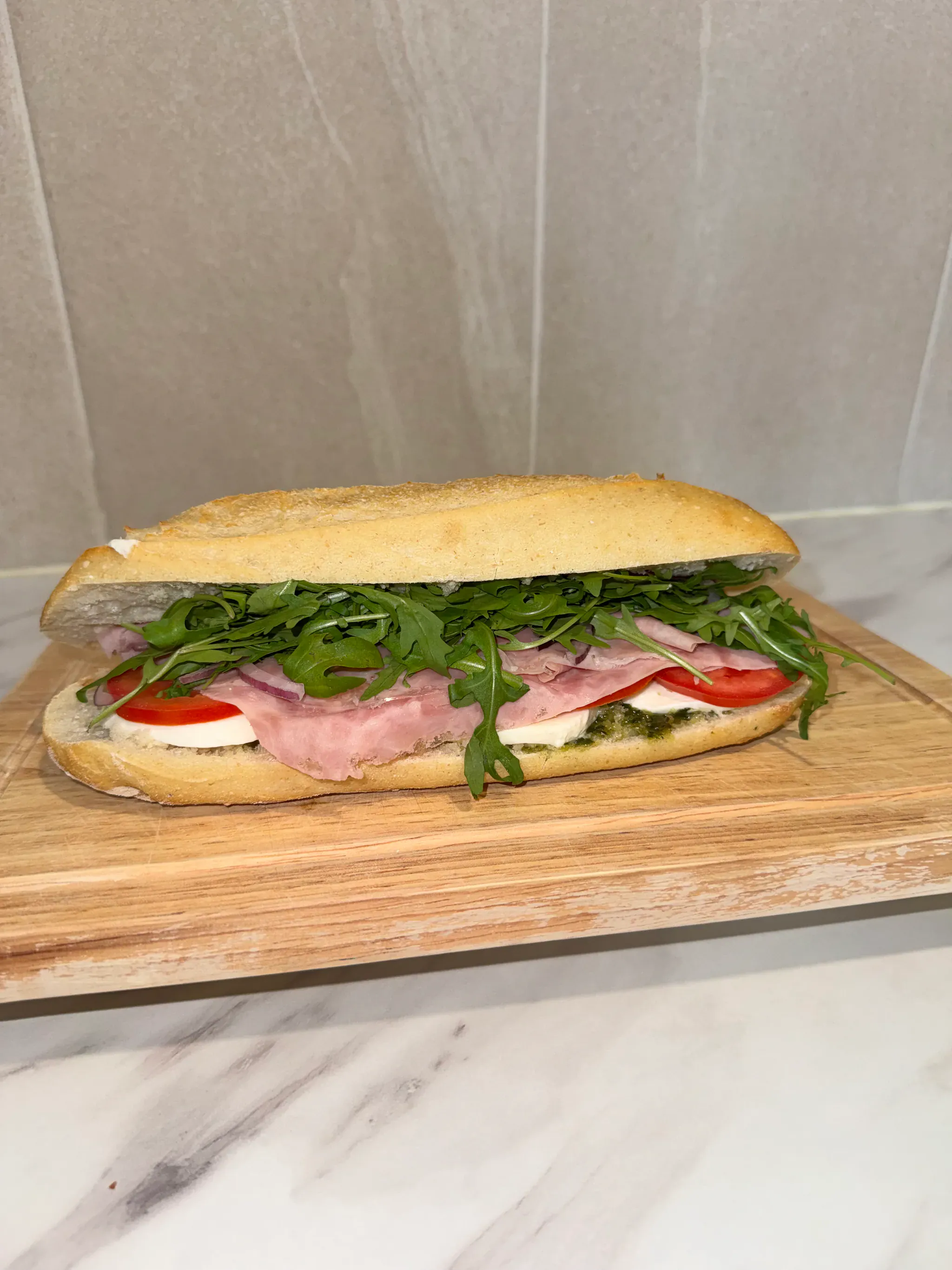 Panini L'Immortale au jambon blanc et mozzarella, street food italienne à Aix-en-Provence