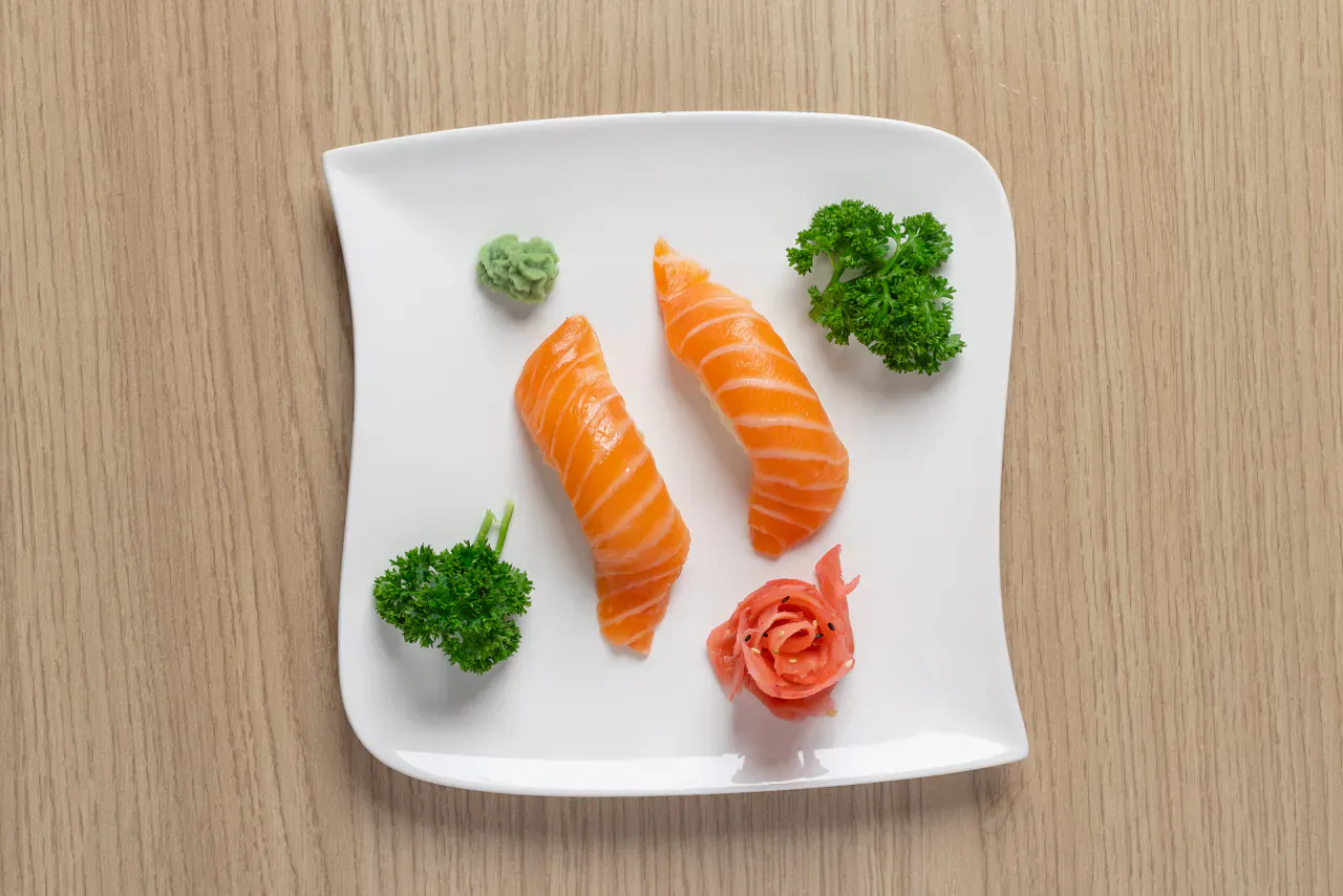 Sushis, sashimis et makis, spécialités du comptoir