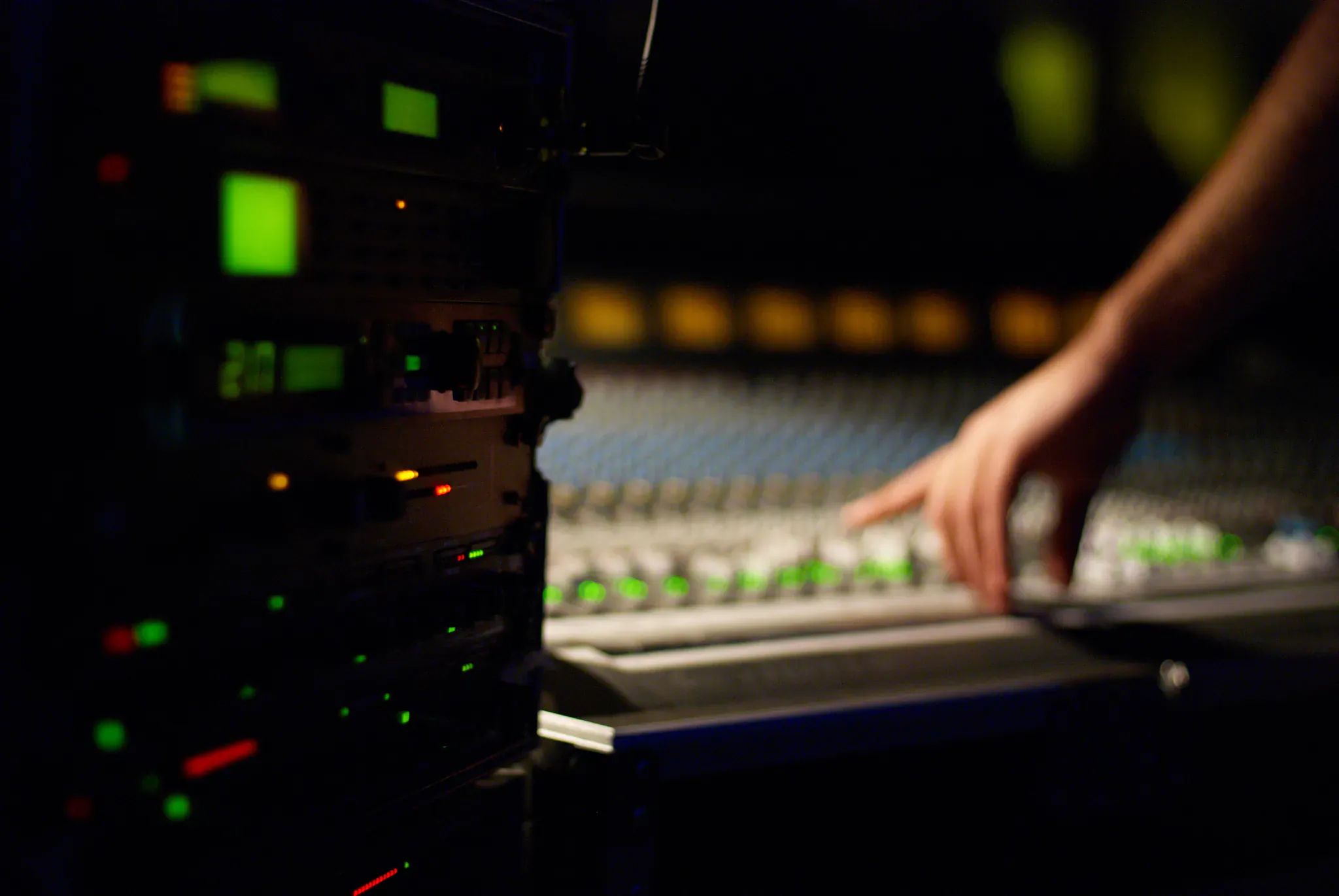 POST-PRODUCTION, illustration 2