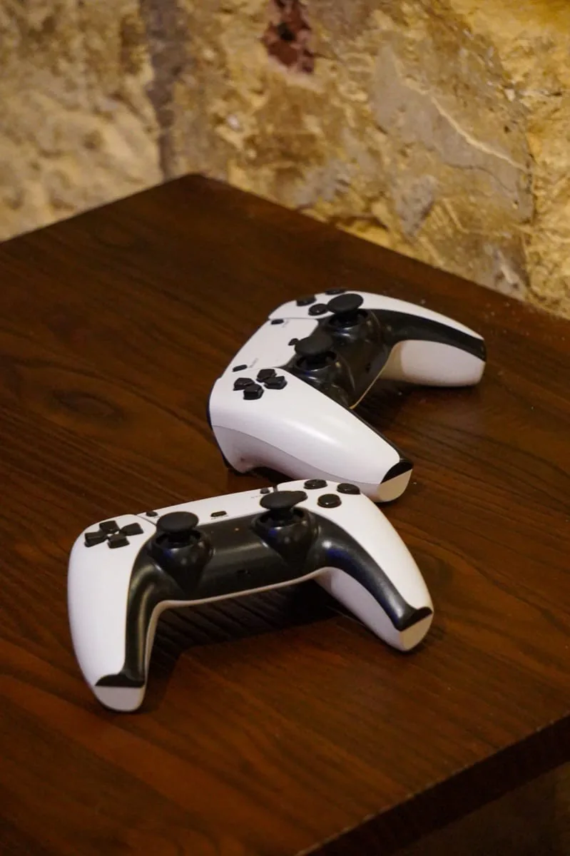 Manettes de PlayStation prêtes à jouer