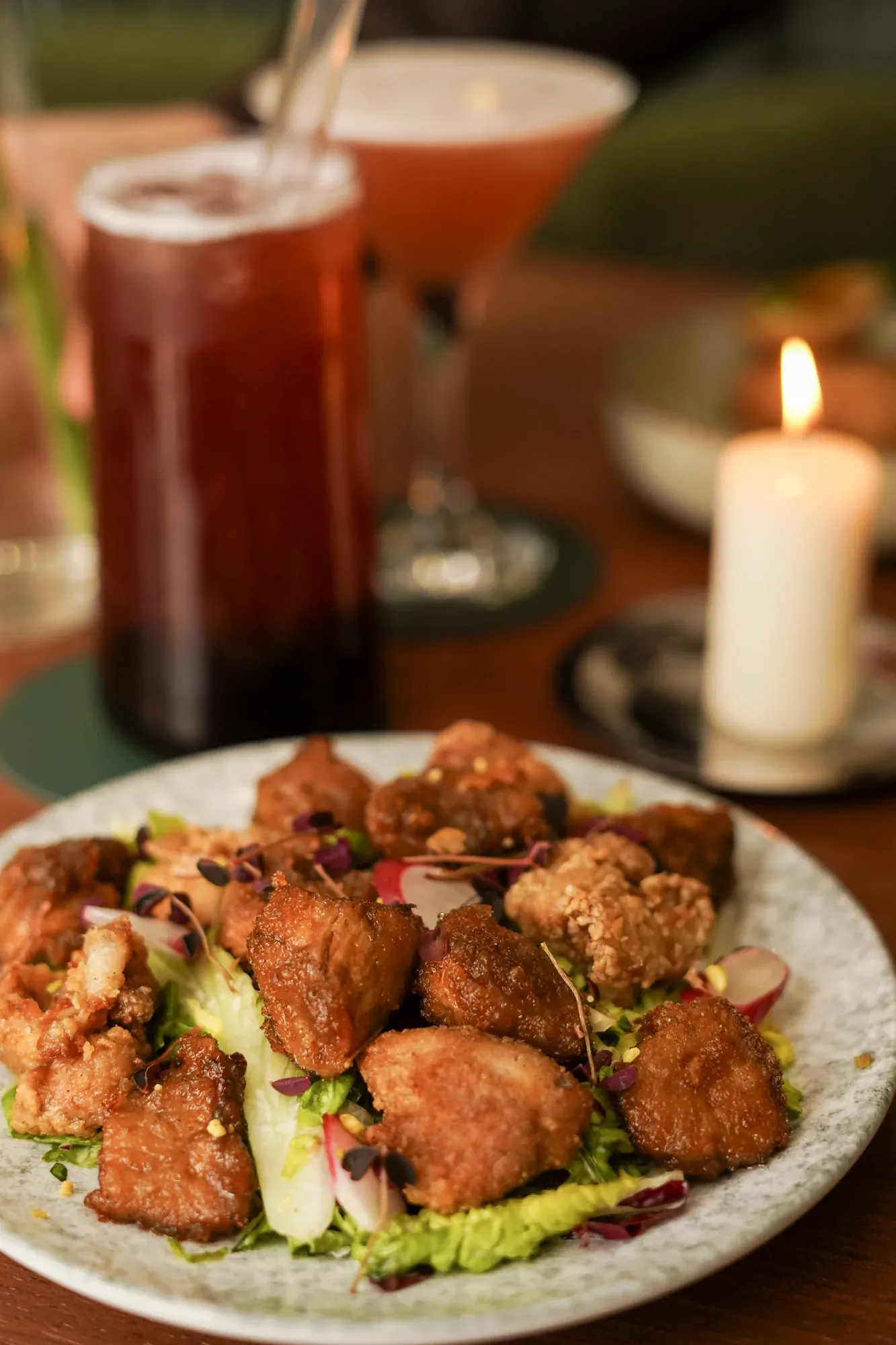 Poulet frit taïwanais et cocktails à la bougie, MAISON LE TÊ