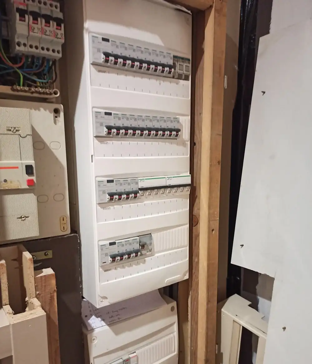 Tableau électrique remis en ordre et en conformité