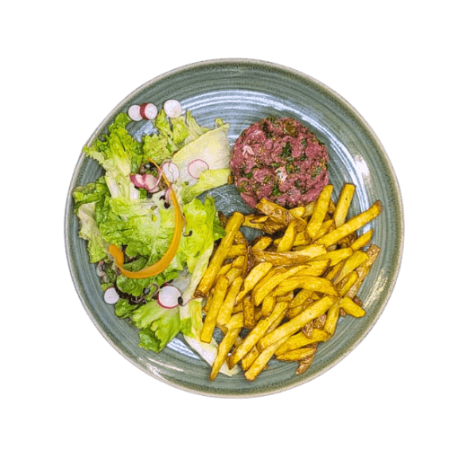 Tartare de bœuf charolais, spécialité maison du restaurant Le Saint Martin, cuisine française à Saint-Martin-en-Haut