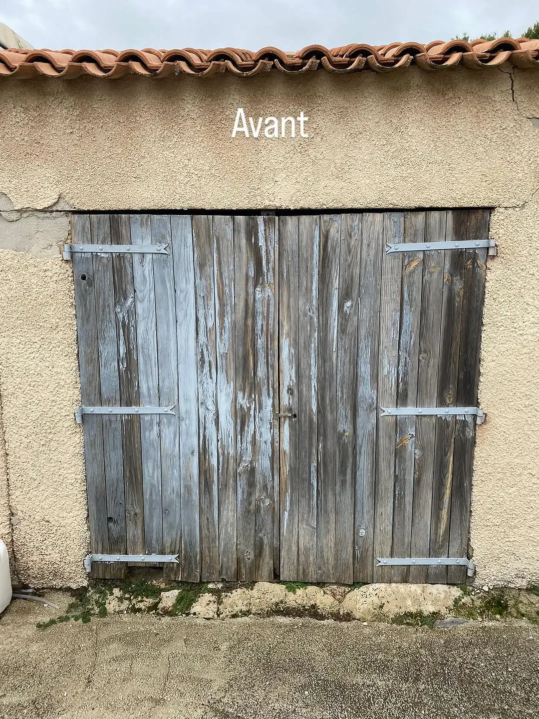 Avant : Installation pergola bioclimatique
