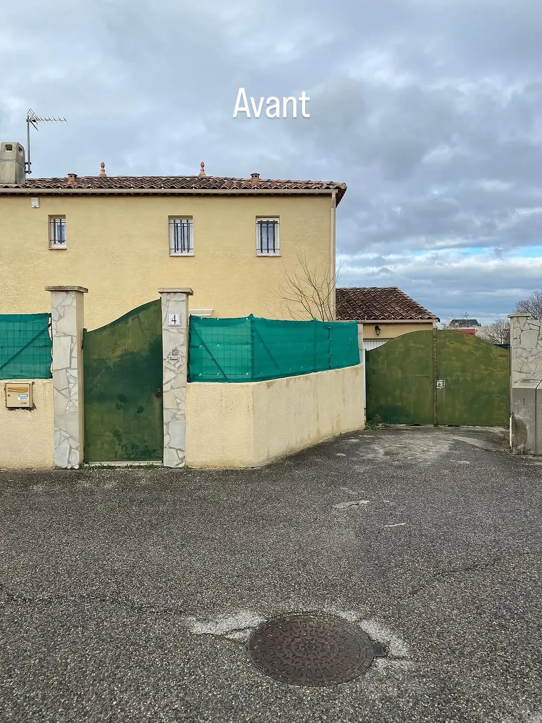 Avant : Pose de fenêtres et volets