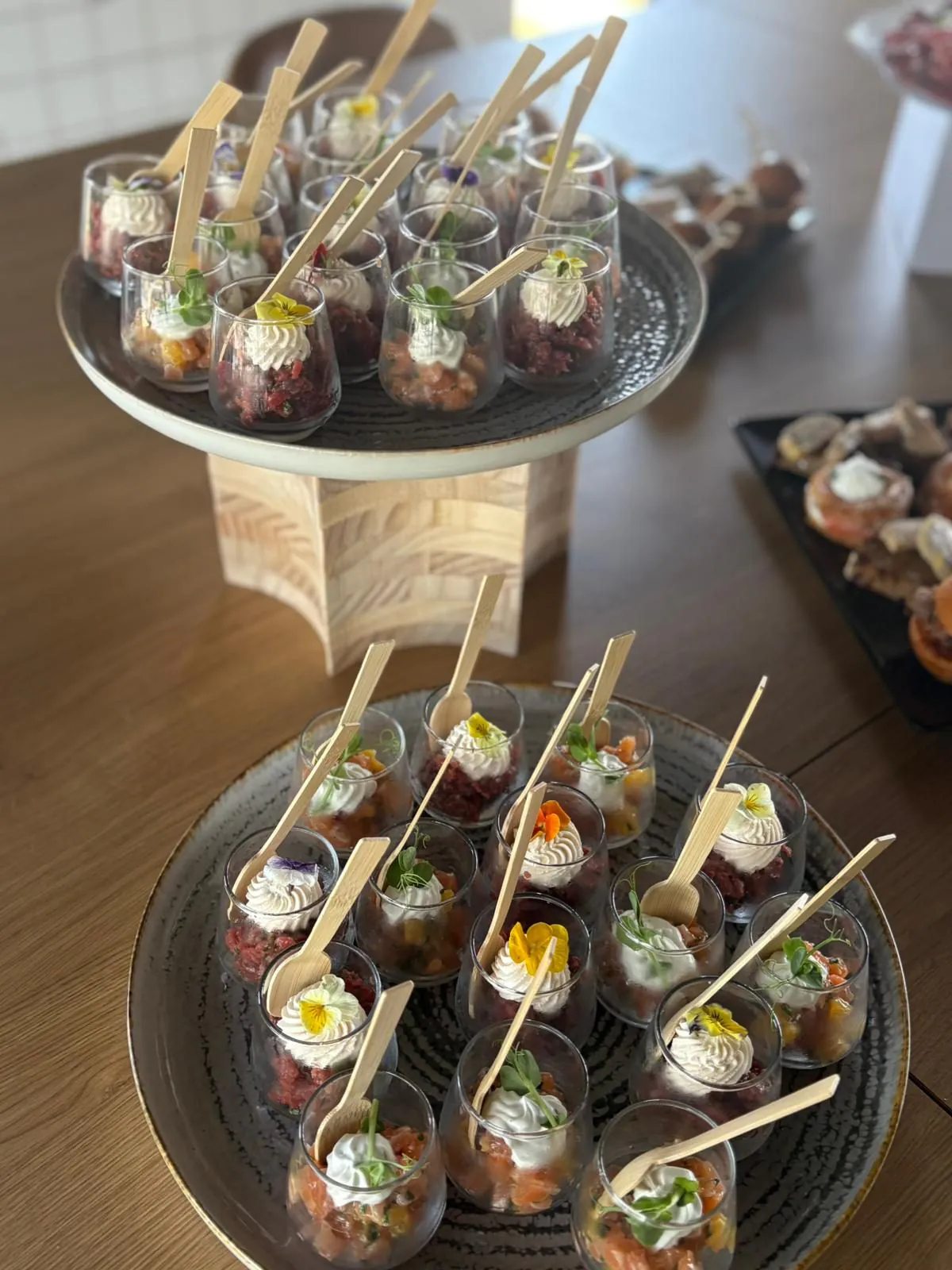 Verrines et pièces cocktail en salle de réunion