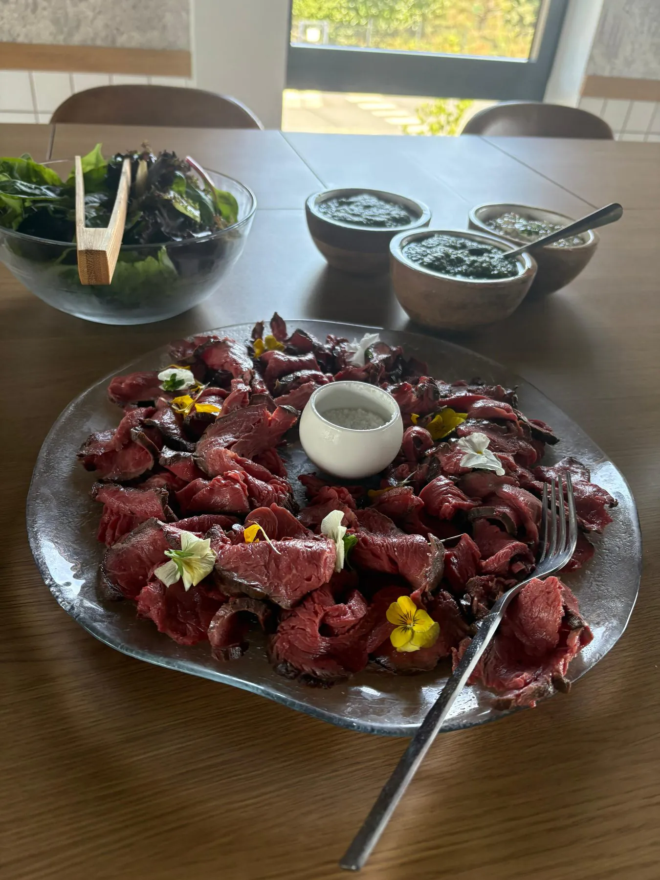 Carpaccio et sauces pour un déjeuner d’équipe
