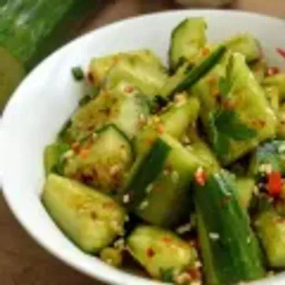 Concombre à la sauce pimenté