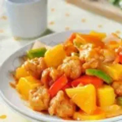 Poulet sauté à l'ananas
