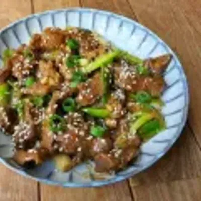 Bœuf au gingembre et ciboulette