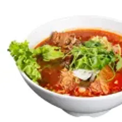 Soupe de pâtes de riz au ragoût de bœuf