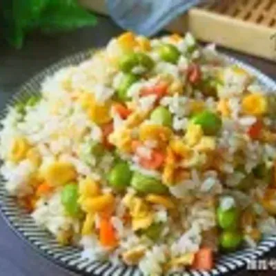 R5 Riz sauté aux légumes