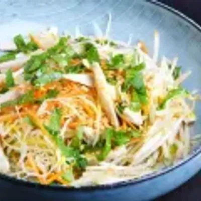 Salade Thai au poulet